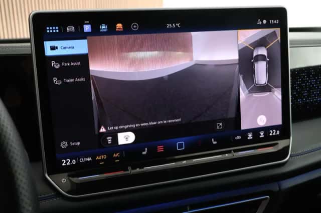 Volkswagen Tiguan (2025) thumbnail 5