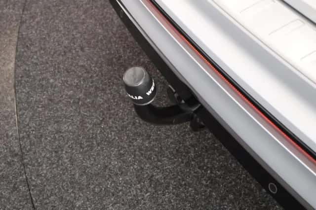 Volkswagen Tiguan (2021) thumbnail 4