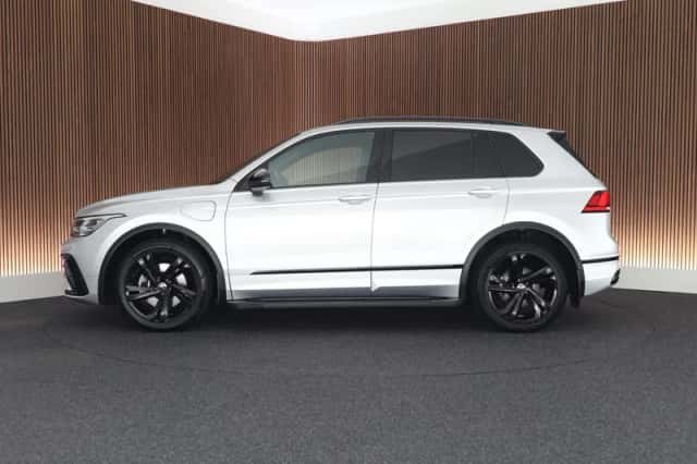 Volkswagen Tiguan (2021) thumbnail 6