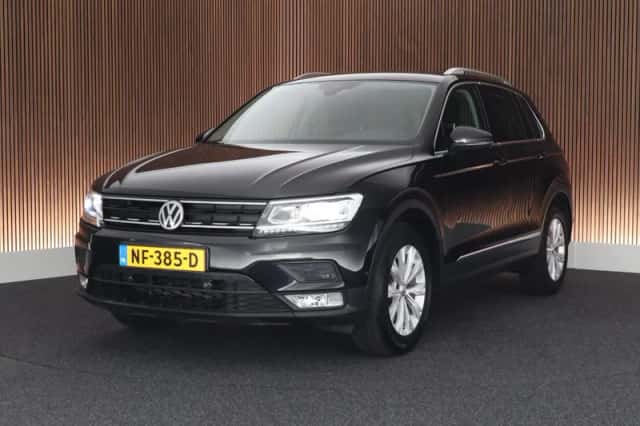 Volkswagen Tiguan (2017) thumbnail 1