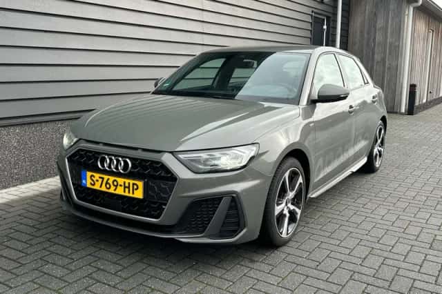 Audi A1 (2023) thumbnail 1