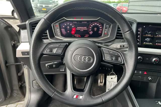 Audi A1 (2023) thumbnail 4