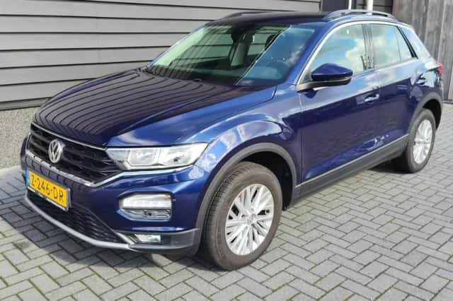 Volkswagen T-Roc (2020) thumbnail 1