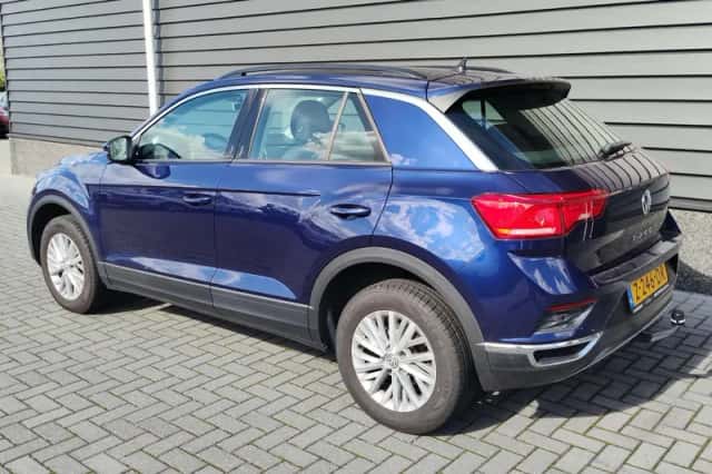 Volkswagen T-Roc (2020) thumbnail 6