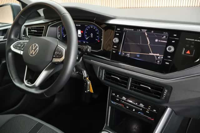 Volkswagen Polo (2022) thumbnail 3