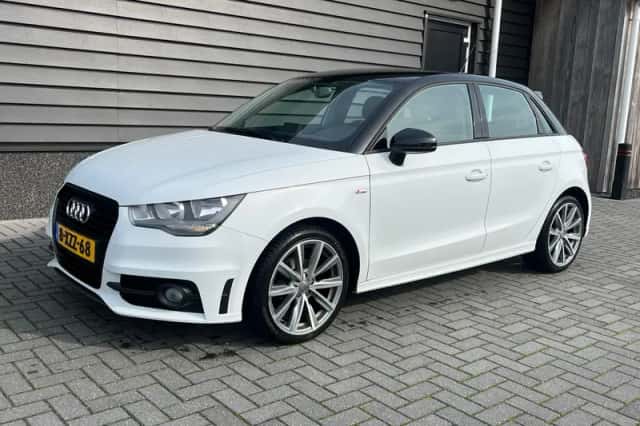 Audi A1 (2015) thumbnail 1