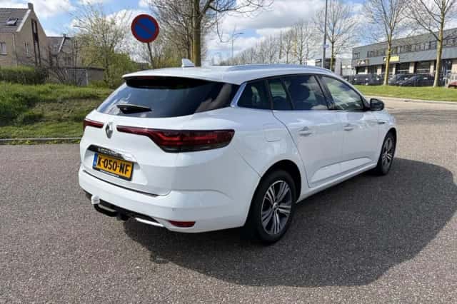 Renault Mégane (2021) thumbnail 5