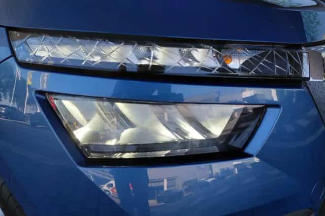 Škoda Kamiq (2020) thumbnail 4