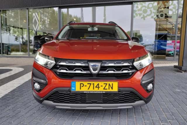 Dacia Jogger (2022) thumbnail 4