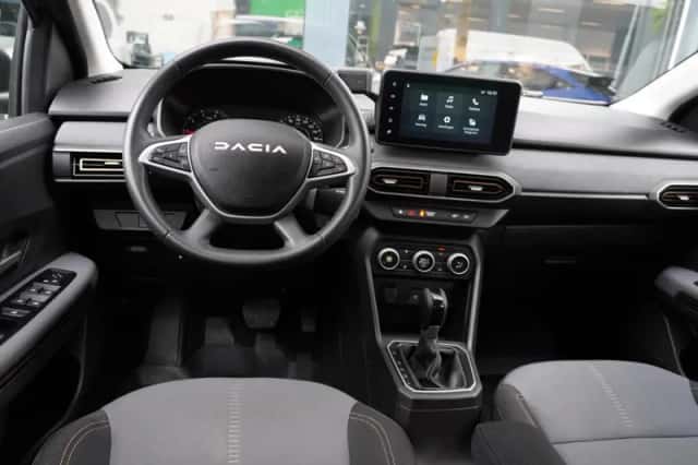 Dacia Sandero (2024) thumbnail 2