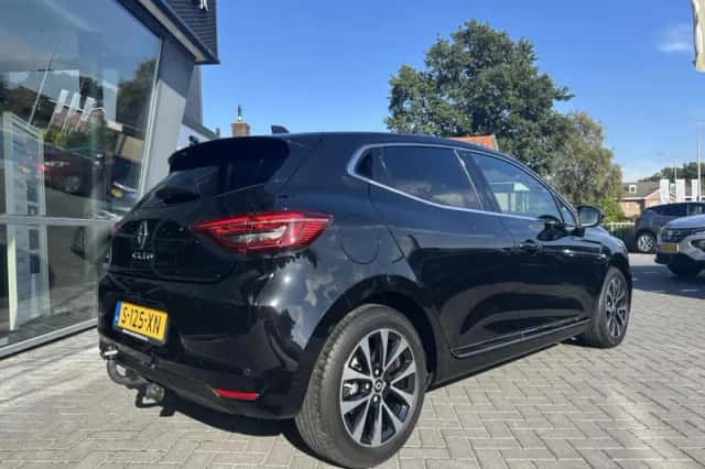 Renault Clio (2023) thumbnail 5