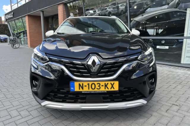 Renault Captur (2020) thumbnail 3