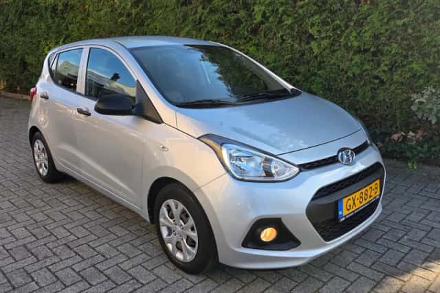 Hyundai i10 (2015) thumbnail 1