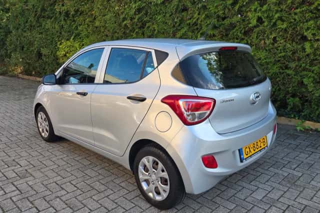 Hyundai i10 (2015) thumbnail 4