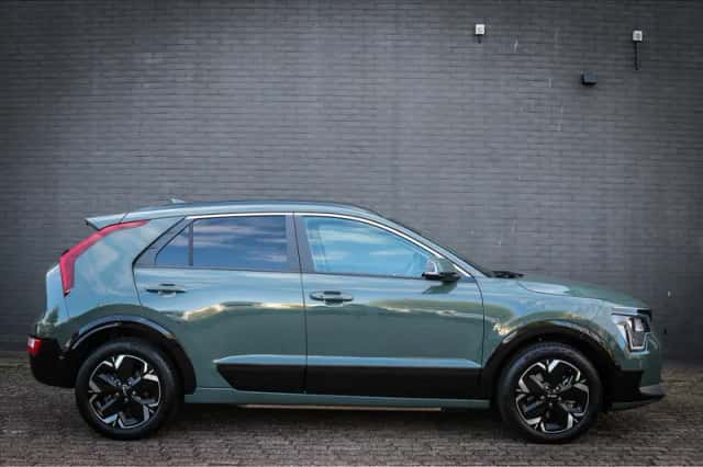 Kia Niro (2025) thumbnail 2