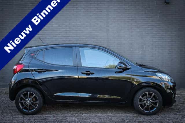 Hyundai i10 (2022) thumbnail 1