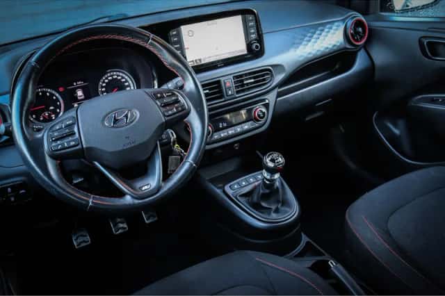 Hyundai i10 (2022) thumbnail 3