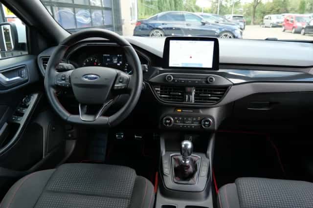 Ford Focus (2019) thumbnail 6