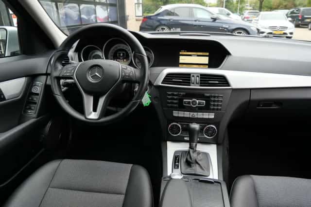 Mercedes-Benz C-Klasse (2012) thumbnail 6