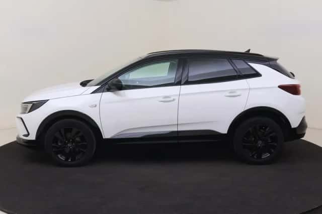 Opel Grandland (2024) thumbnail 2