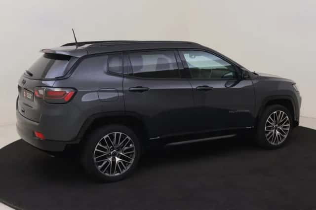Jeep Compass (2025) thumbnail 5