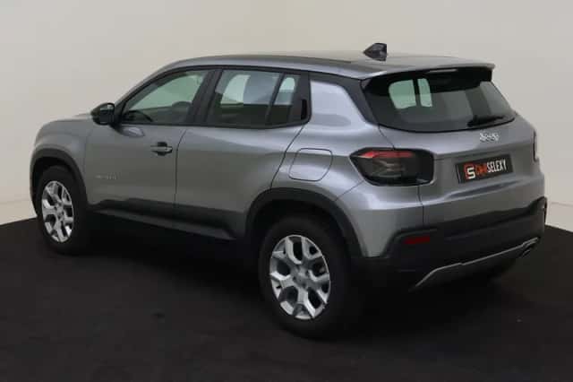 Jeep Avenger (2024) thumbnail 3