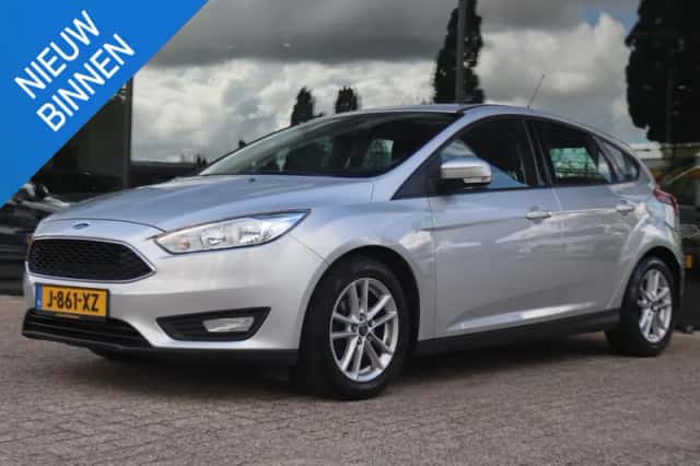 Ford Focus (2015) thumbnail 1
