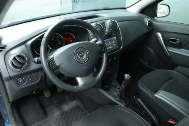 Dacia Logan (2016) thumbnail 3