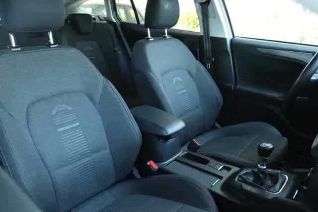 Ford Focus (2020) thumbnail 4