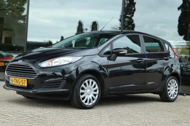 Ford Fiesta (2014) thumbnail 1