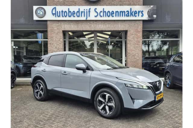 Nissan Qashqai (2022) thumbnail 4