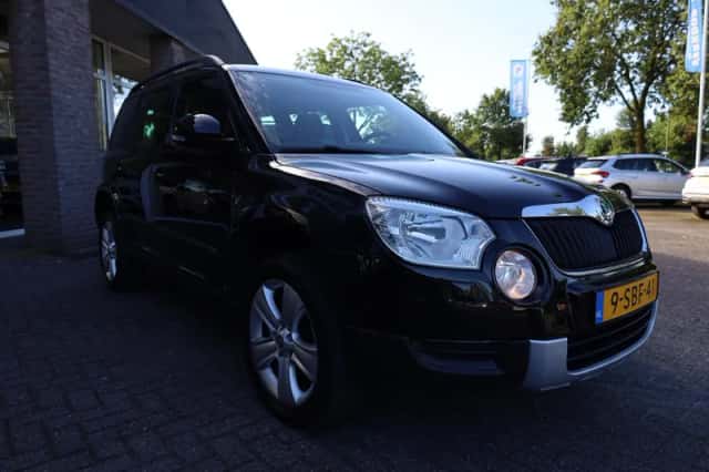 Škoda Yeti (2013) thumbnail 3
