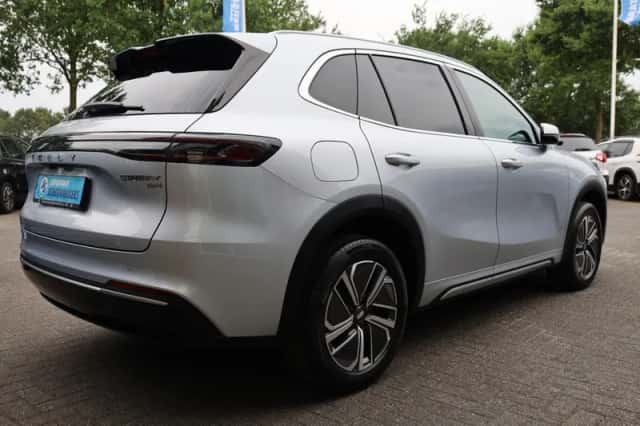 Geely Starray EM-i (2026) thumbnail 3