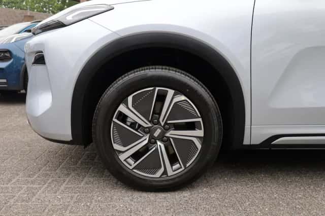 Geely Starray EM-i (2026) thumbnail 4