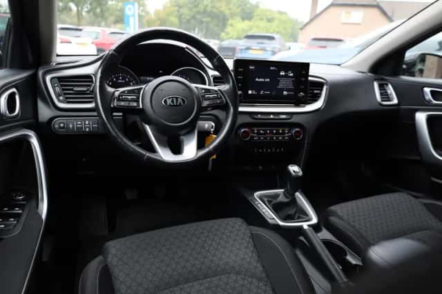 Kia XCeed (2022) thumbnail 6