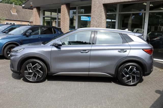 BYD Atto 3 (2023) thumbnail 2