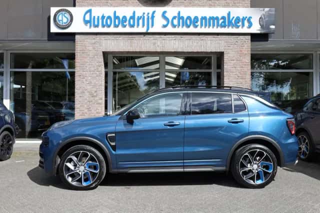 Lynk & Co 01 (2022) thumbnail 2