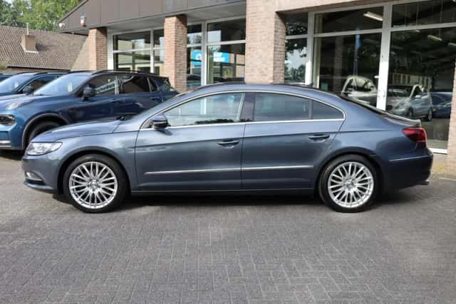 Volkswagen CC (2015) thumbnail 2