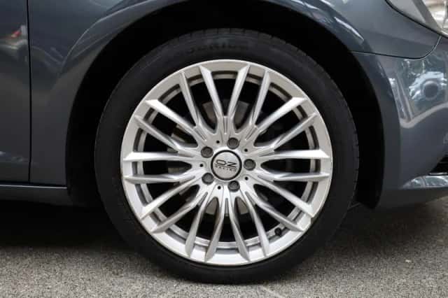 Volkswagen CC (2015) thumbnail 4