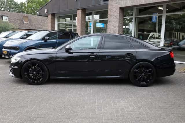 Audi A6 (2013) thumbnail 2