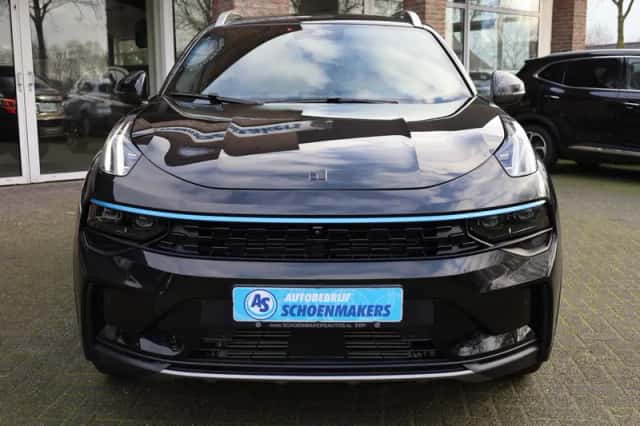 Lynk & Co 01 (2023) thumbnail 4