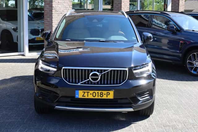 Volvo XC40 (2019) thumbnail 5