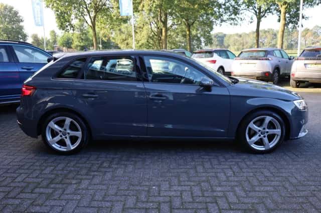 Audi A3 (2017) thumbnail 4