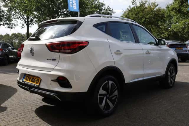 MG ZS EV (2022) thumbnail 4