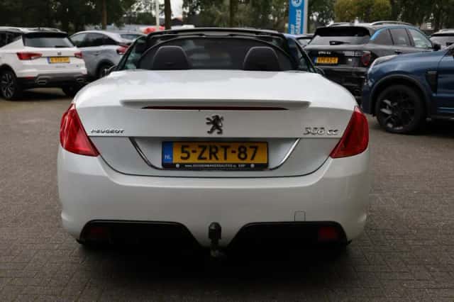 Peugeot 308 (2010) thumbnail 2