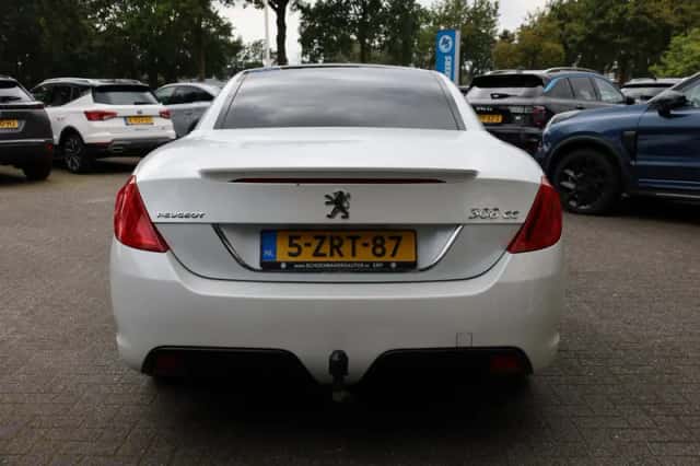 Peugeot 308 (2010) thumbnail 3