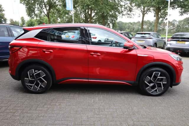 BYD Atto 3 (2023) thumbnail 3