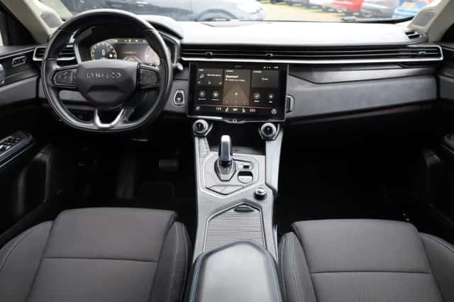 Lynk & Co 01 (2023) thumbnail 4