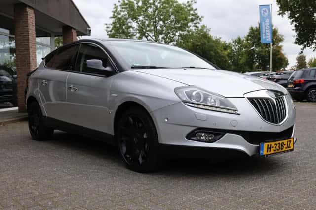 Lancia Delta (2010) thumbnail 3