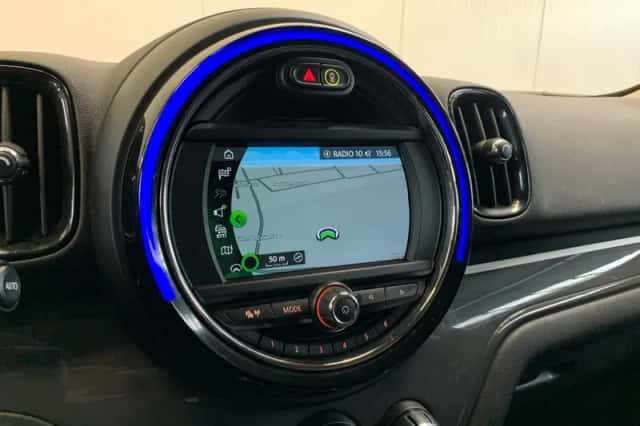MINI Countryman (2018) thumbnail 6